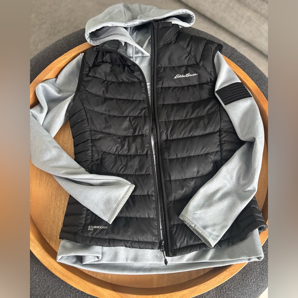 Women’s black Eddie Bauer first ascent 800 down vest | black Eddie Bauer vest
